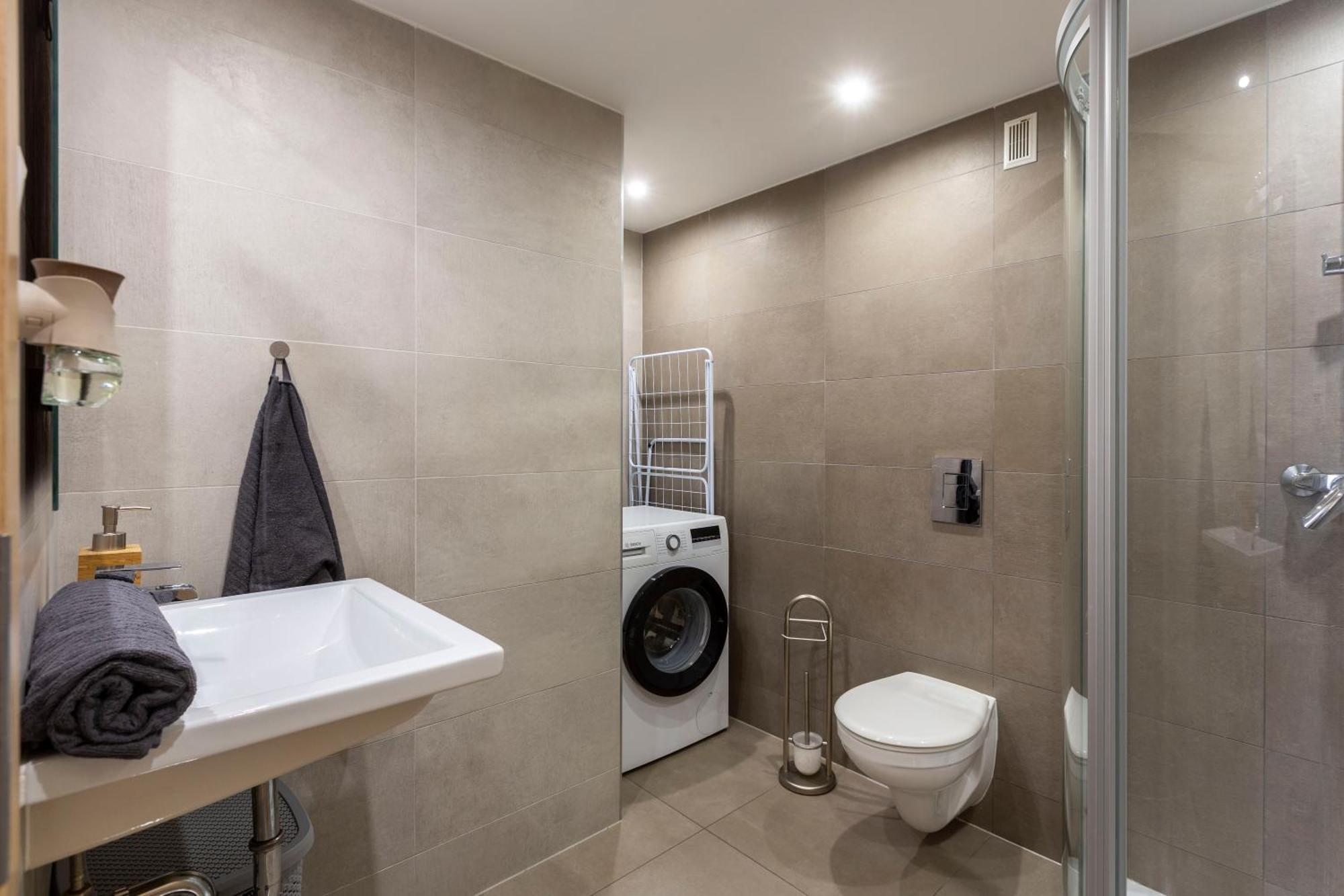Spacious Bajcsy Residence In The Heart Of Budapest Eksteriør bilde