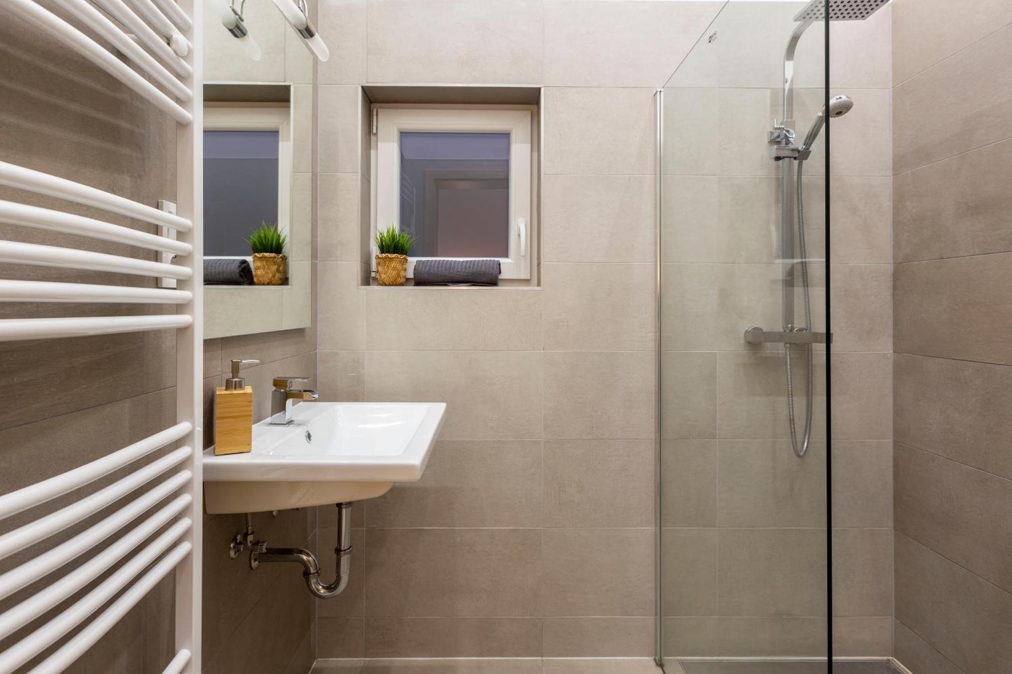 Spacious Bajcsy Residence In The Heart Of Budapest Eksteriør bilde
